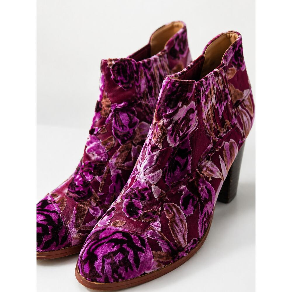Anthro Billy Ella Velvet Floral Ankle Boots 9.5 Purple Burnout Patchwork